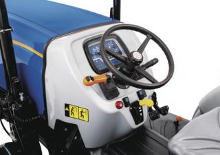 4WD ट्रैक्टर New Holland TD4.90 F