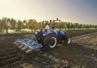 4WD ट्रैक्टर New Holland TD4.90 F