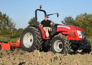 4WD ट्रैक्टर McCormick X4.35m