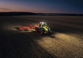 4WD ट्रैक्टर Claas Xerion 5000 Trac