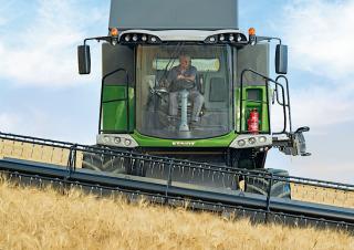 कंबाइन हार्वेस्टर Fendt 5275 C