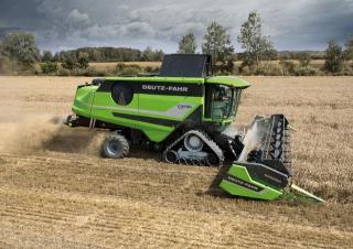 कंबाइन हार्वेस्टर DEUTZ-FAHR C 9206 TSB