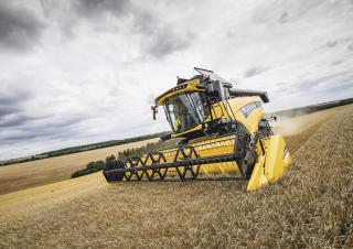 कंबाइन हार्वेस्टर New Holland CX5.80