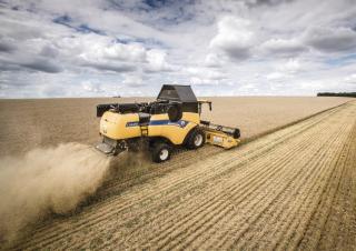 कंबाइन हार्वेस्टर New Holland CX6.80