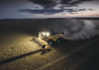 कंबाइन हार्वेस्टर New Holland CX6.80
