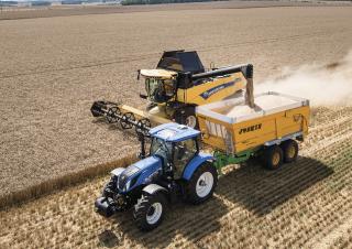कंबाइन हार्वेस्टर New Holland CX6.80