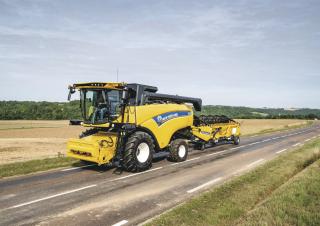 कंबाइन हार्वेस्टर New Holland CX6.80
