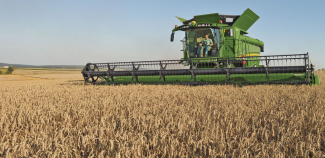 कंबाइन हार्वेस्टर John Deere S 690 HM