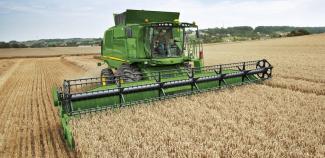 कंबाइन हार्वेस्टर John Deere T 660 HM