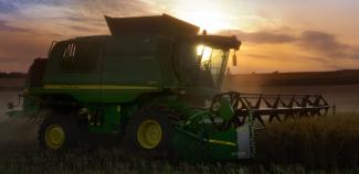 कंबाइन हार्वेस्टर John Deere T 660 HM