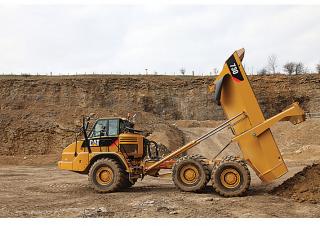 आर्टिकुलेटेड डंप ट्रक Caterpillar 730