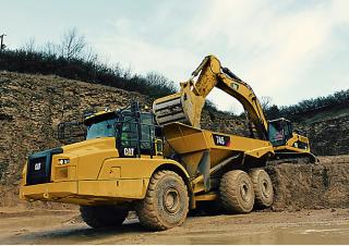 आर्टिकुलेटेड डंप ट्रक Caterpillar 745