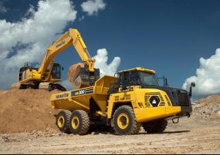 आर्टिकुलेटेड डंप ट्रक Komatsu HM300-5E0