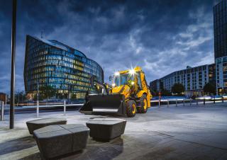 बैकहो लोडर JCB 3CX Plus