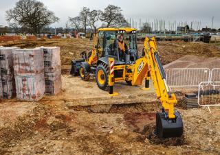 बैकहो लोडर JCB 3CX Plus