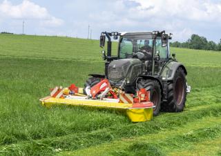 बिना कंडीशनर के फ्रंट ड्रम Pöttinger EuroCat 311 Alpha Motion Plus Pro