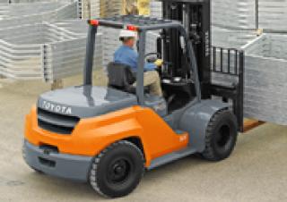 डीजल फोर्कलिफ्ट Toyota 40-8 FD 50N 