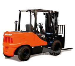 डीजल फोर्कलिफ्ट Doosan D50SC-5