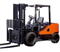 डीजल फोर्कलिफ्ट Doosan D50SC-5