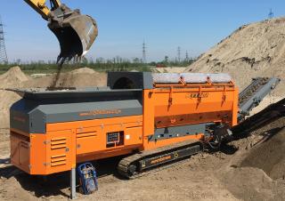 ड्रम के साथ मोबाइल स्क्रीनिंग प्लांट Rockster RTT720
