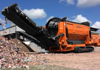 ड्रम के साथ मोबाइल स्क्रीनिंग प्लांट Rockster RTT720