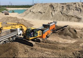 ड्रम के साथ मोबाइल स्क्रीनिंग प्लांट Rockster RTT720