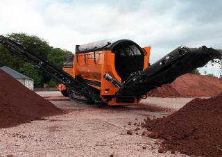 ड्रम के साथ मोबाइल स्क्रीनिंग प्लांट Rockster RTT720