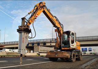 अटैचमेंट हाइड्रोलिक ब्रेकर AJCE AB-180F