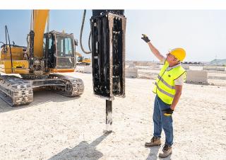 अटैचमेंट हाइड्रोलिक ब्रेकर Caterpillar H110 GC