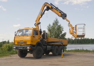 हाइड्रोलिक लोडिंग क्रेन Effer 150 3S