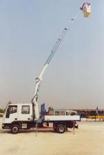 हाइड्रोलिक लोडिंग क्रेन Cormach 8700 E 1