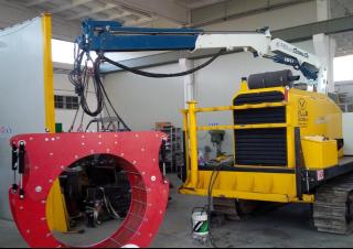 हाइड्रोलिक लोडिंग क्रेन Cormach 8700 E2