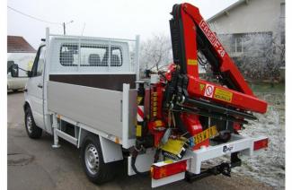हाइड्रोलिक लोडिंग क्रेन Fassi F 28 A 0.21 active