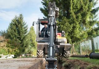 व्हील एक्सकेवेटर Mecalac 12MTX