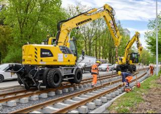 व्हील एक्सकेवेटर Liebherr A 922 Rail Litronic