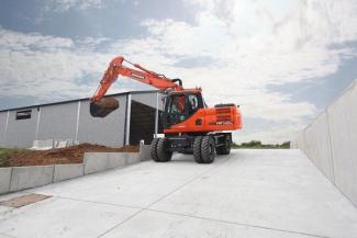 व्हील एक्सकेवेटर Doosan DX140W-3
