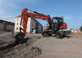 व्हील एक्सकेवेटर Doosan DX140W-5