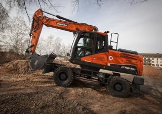 व्हील एक्सकेवेटर Doosan DX210W-5