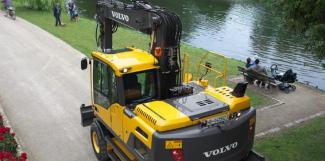 व्हील एक्सकेवेटर Volvo EW160D