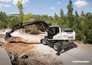 व्हील एक्सकेवेटर Hidromek HMK 200 W