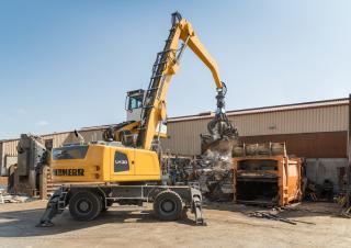 मटेरियल हैंडलर Liebherr LH 30 M Industry Litronic