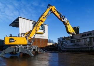 मटेरियल हैंडलर Liebherr LH 35 M Industry Litronic