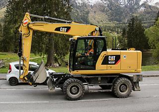 व्हील एक्सकेवेटर Caterpillar M320F