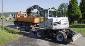 व्हील एक्सकेवेटर Terex TW 85