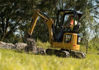 मिनी एक्सकेवेटर Caterpillar 301.7 CR