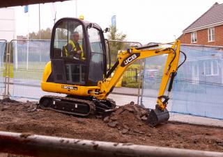 मिनी एक्सकेवेटर JCB 8018 CTS