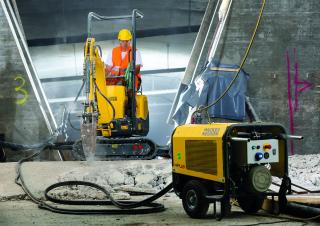 मिनी एक्सकेवेटर Wacker Neuson 803