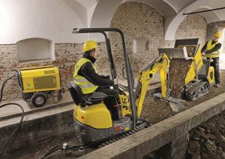 मिनी एक्सकेवेटर Wacker Neuson 803