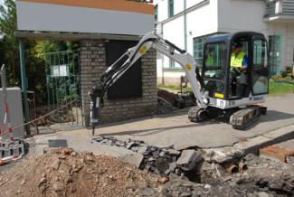 मिनी एक्सकेवेटर Bobcat E 16