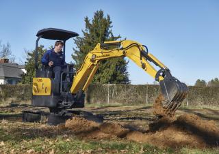 मिनी एक्सकेवेटर New Holland E17C